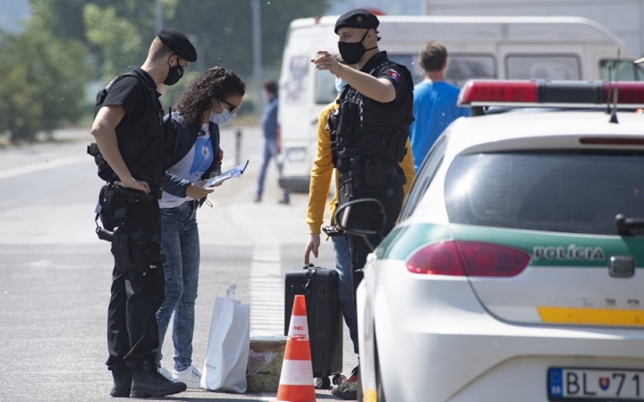 Kollár, Vondráček a Sobotka sa zhodli, že SR, ČR a Rakúsko hranice nezavrú