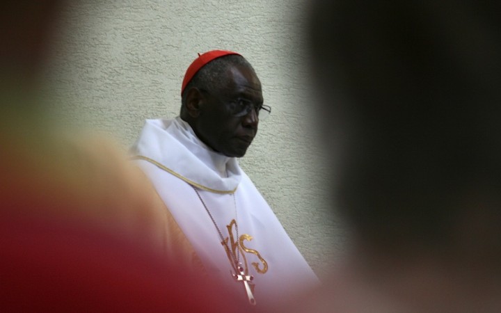 Pápežov minister liturgie na bratislavskom sídlisku (fotoreportáž)