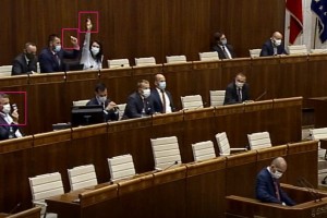 HAZARDOVANIE S NENARODENÝMI