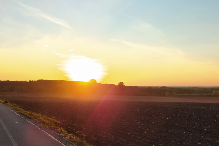 Dá sa vyhodiť Boha z Jeho pozície? Bohoslužby sú viac ako "kultúrne podujatia" !