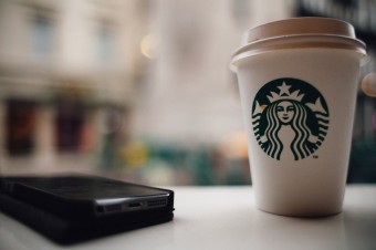 McDonald´s a Starbucks chránia deti. Stopli prístup k pornografickým webom v reštauráciách