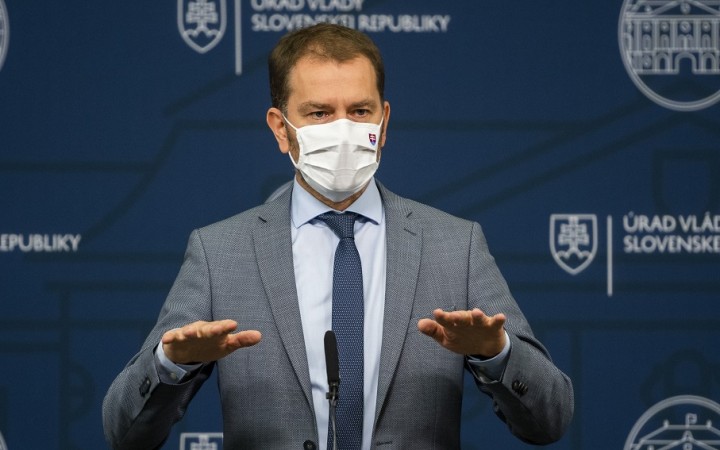 Prvá fáza bude na Dušičky, Matovič obhajuje antigénové testy