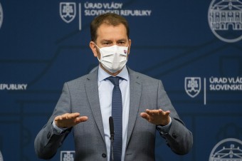 Prvá fáza bude na Dušičky, Matovič obhajuje antigénové testy