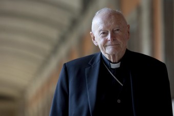 Príbeh zvráteného kardinála, ktorý Vatikánu prerástol cez hlavu