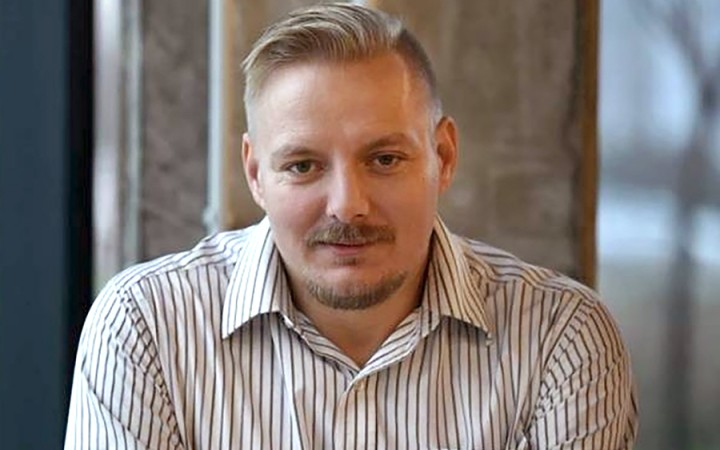 Z rozprávky o troch grošoch sa stal populistický lov na penzistov