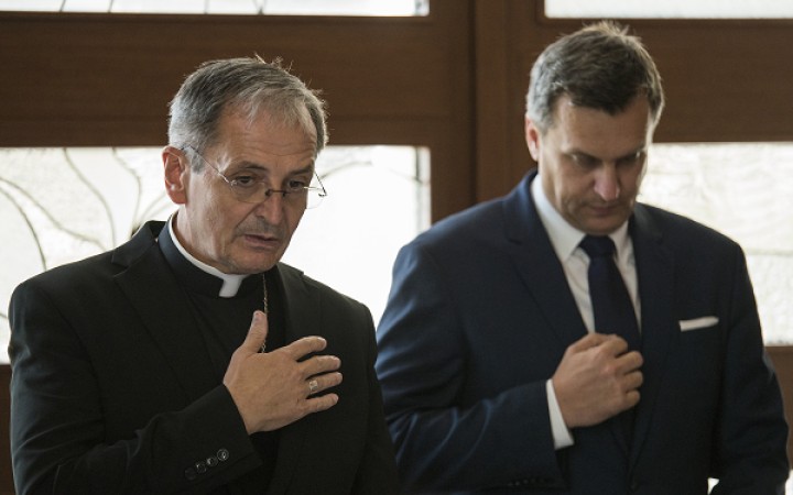 SNS zatvára zatvorené dvere