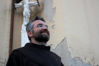 V bublinách máme dve možnosti: začať spolu hovoriť alebo zožierať sa