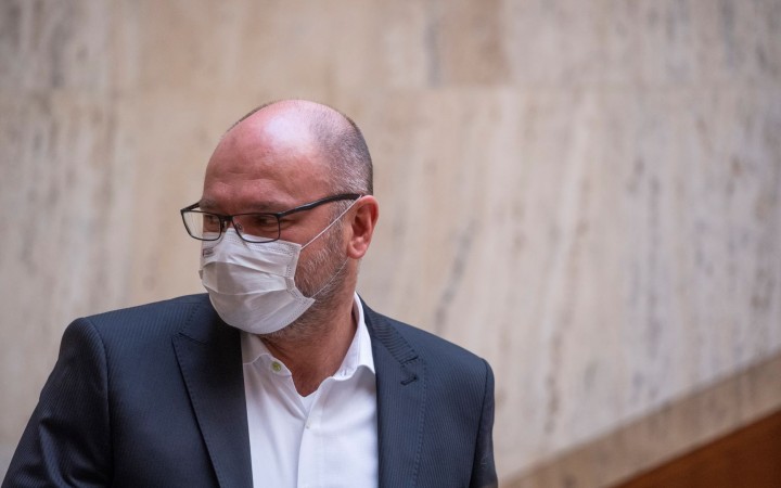 Za testy RapiGen je zodpovedný premiér a rezort zdravotníctva, tvrdí Sulík