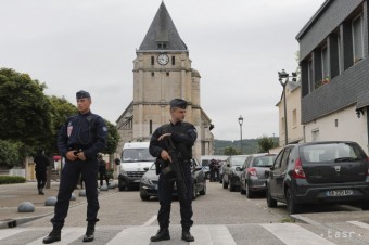 V kostole martýra Jacquesa Hamela (Expedícia Európa)