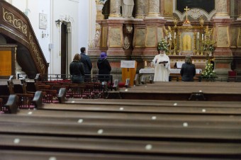 Kampaň proti cirkvám čelí kritike, kresťania spustili vlastné iniciatívy