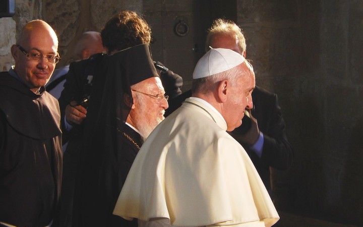 Patriarcha Konštantínopolu sa zapája do diskusie o Amoris laetitia