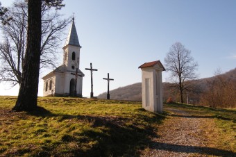 Prešiel viac ako 200 slovenských kalvárií, noci trávil vo vlaku (+ foto)