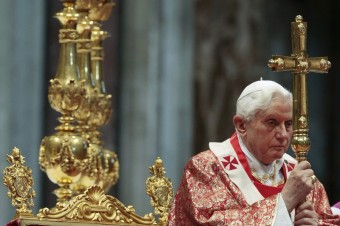 Bol Benedikt XVI. brzdou alebo priekopníkom v boji proti sexuálnemu zneužívaniu?