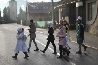 Koledujú blízkym, pomáhajú vzdialeným (+ fotogaléria)