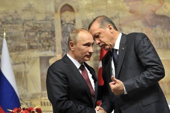 Ako Putin demaskoval Erdoganovu hru na tvrdého chlapa