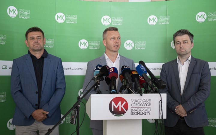 Maďarské strany sa zjednotili do strany Aliancia