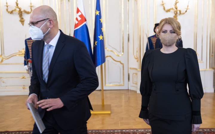 Prezidentský palác je k Matovičovi tvrdší, než bol k Ficovi