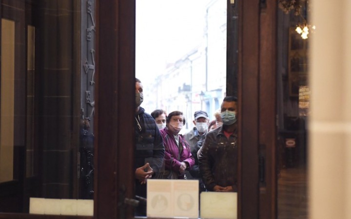 Vláda spravila menší ústupok. Cez Veľkú noc môžete navštíviť kostol individuálne