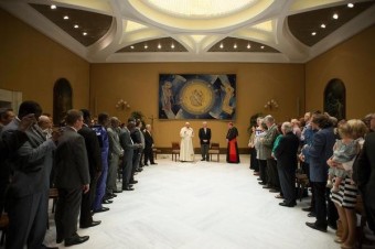 Pápež sa modlil s pentekostálnymi pastormi