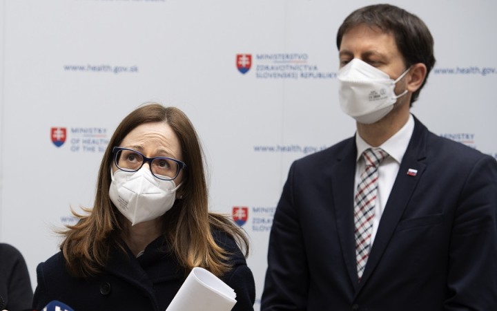 Preverenie vakcíny v laboratóriách SAV odporučil Krajčímu ŠÚKL, tvrdí Heger