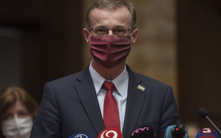 Prezidentka odvolala z funkcie rektora STU Miroslava Fikara