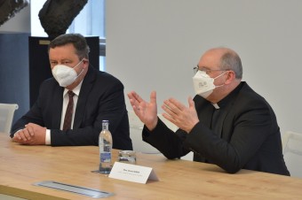 Novelu v aktuálnej podobe odmieta aj Katolícka univerzita