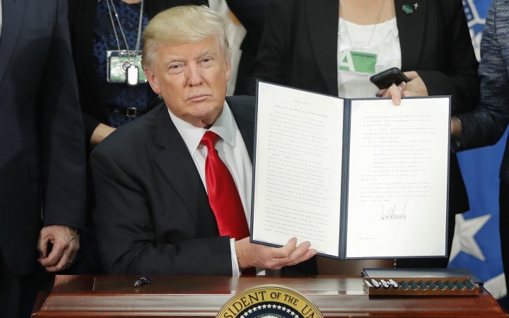 Trump a biskupi: tri nariadenia, dve emócie