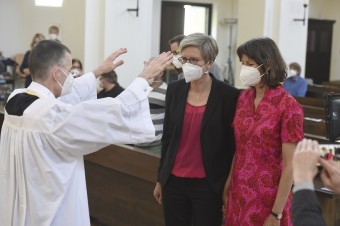 Hromadné požehnávanie homozväzkov pobúrilo aj progresívneho šéfa biskupov