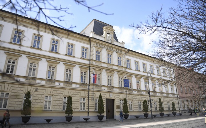 Advokáta Martina Ribára majú prepustiť z väzby, rozhodol Ústavný súd