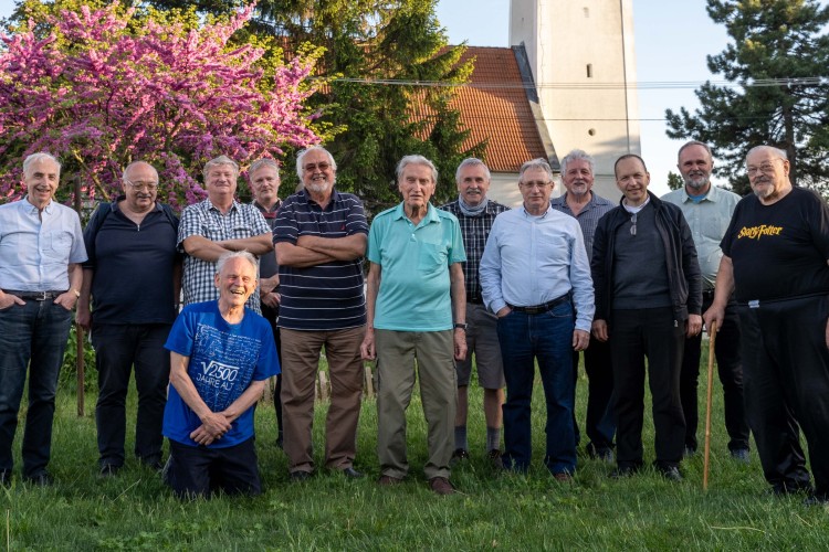 Pi-klub žil, žije a bude žiť