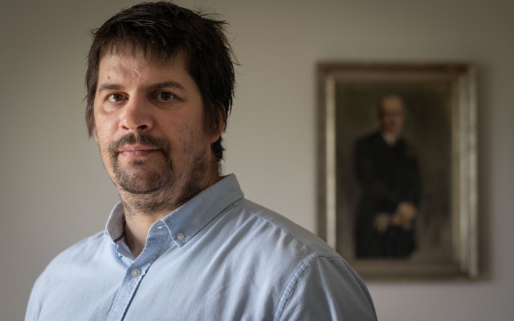 Z detí, ktoré v rodine zažívajú psychické násilie, si školíme nových násilníkov