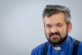 Prišlo auto bez okien, tam ma osemročného strčili a zaviezli do detského domova