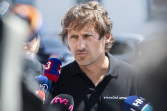 Obchody s kajúcnikmi smrdia. Až do Dubaja