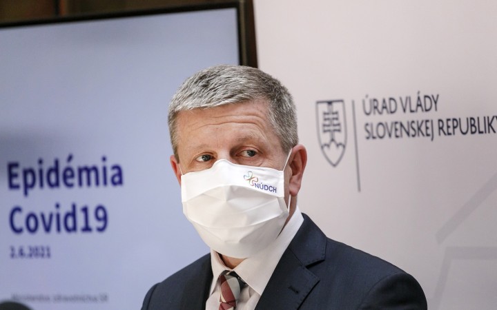 Na očkovanie Sputnikom sa zatiaľ prihlásilo okolo tritisíc ľudí