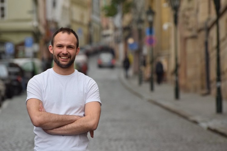 Keď sa slová ako dezinformácia či hybridná hrozba vyprázdňujú