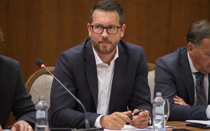 NAKA zadržala bývalého podpredsedu Úradu pre verejné obstarávanie