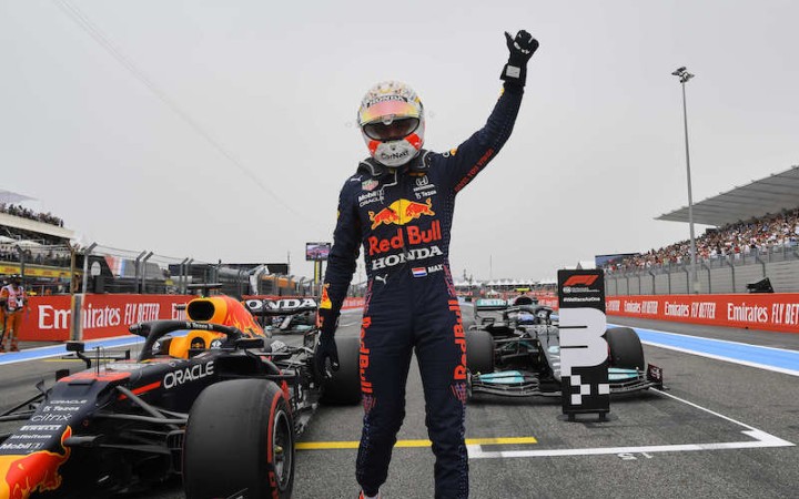 F1: V kvalifikácii na VC Francúzska zvíťazil Verstappen, Hamilton druhý