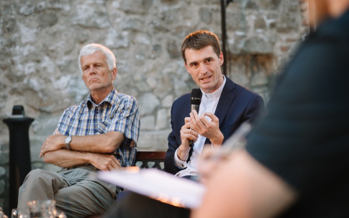 Prachár, Krampl, Urbančok. Debata o cirkvi po pandémii pokračuje (+video)