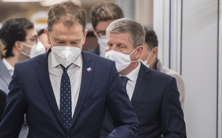 Percento zaočkovaných je kritérium, či ostane vo funkcii ministra zdravotníctva