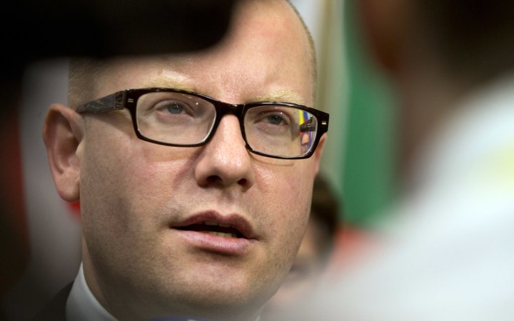 Český premiér ako šerif, ktorý skočil do kaňonu
