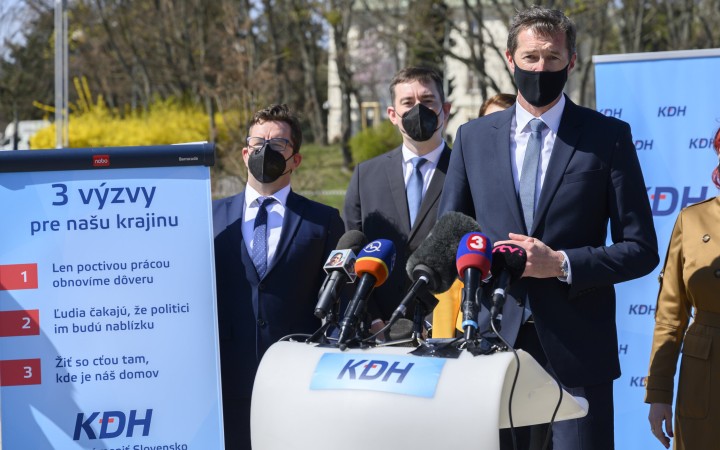 Spájanie kresťanských demokratov so SPOLU a druckerovcami je fáma