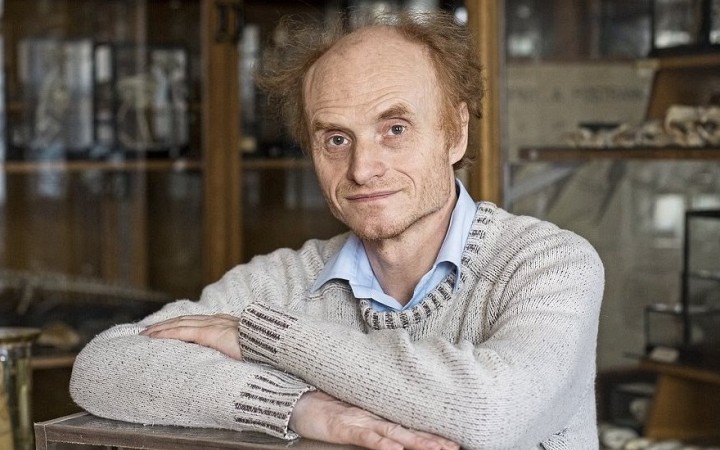 O rok budú o úniku koronavírusu z laboratória pochybovať už len konšpirátori