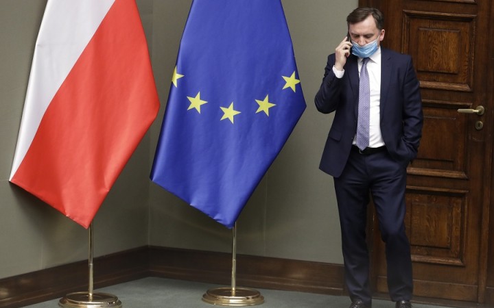 Podľa ministra spravodlivosti Ziobra by Poľsko nemalo zostať v EÚ za každú cenu