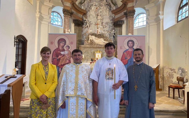V Bratislave začal pôsobiť kňaz pre Ukrajincov. Ľudia sú vyprahnutí, hovorí
