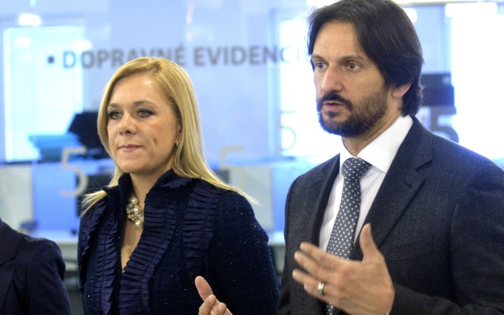 Za Roberta Kaliňáka a Denisy Sakovej údajne obrala štát o 17 miliónov eur