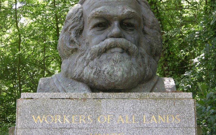 Britský volebný finiš: Na scéne je opäť Karol Marx