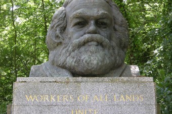 Britský volebný finiš: Na scéne je opäť Karol Marx