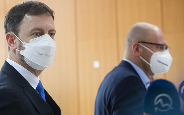 Koaličná rada bude hovoriť o prijatí utečencov z krajiny obsadenej Talibanom