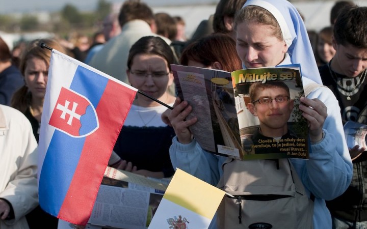 V Prešove a Šaštíne stále chýbajú stovky dobrovoľníkov. Pomôžu aj iné cirkvi