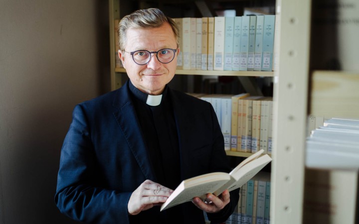 Pápež nikdy nepovedal, aby sme otvorili hranice, ale srdcia 